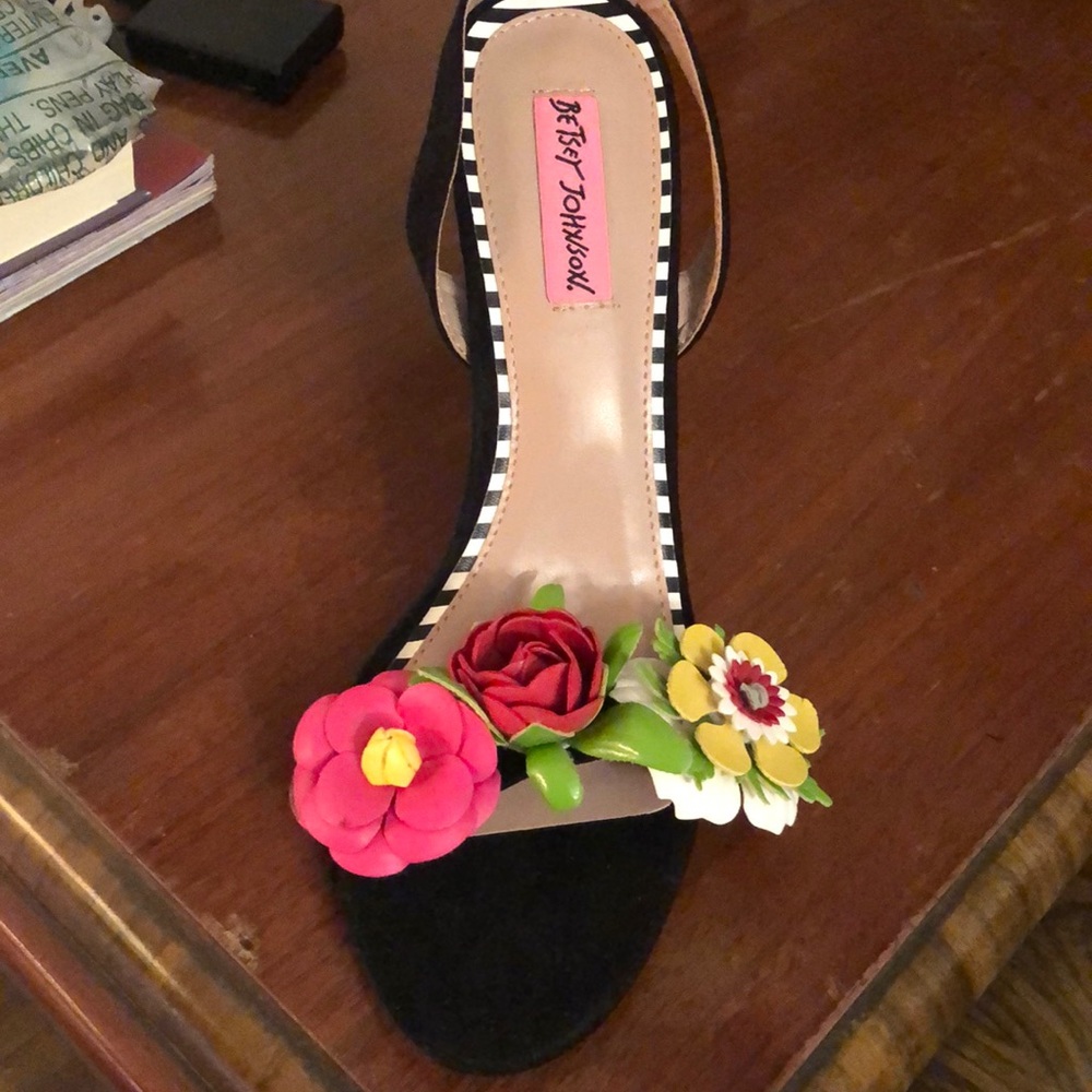 Betsy Johnson floral sandals